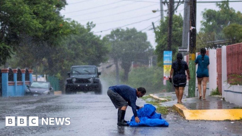 Hurricane Fiona knocks out Puerto Rico electricity
