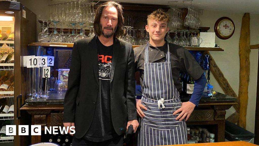 Keanu Reeves surprises staff at Tring pub during lunch visit
