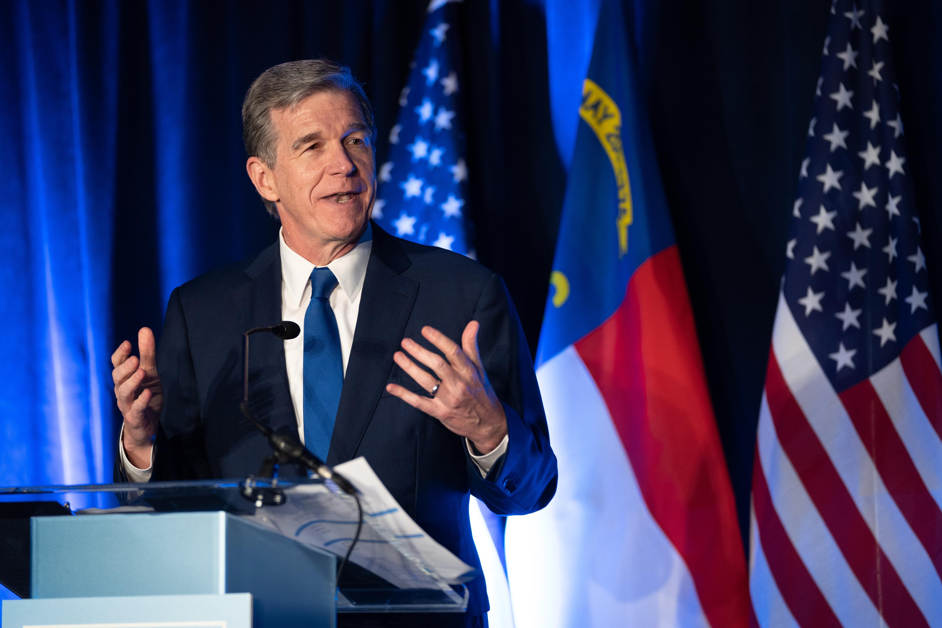 N.C. governor sets Medicaid expansion date, pressuring Republicans to act